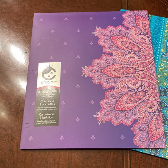 COPY - Set of three (3) Studio C Taj Mahal Collection 3 pocket folders. - Picture 3 of 8